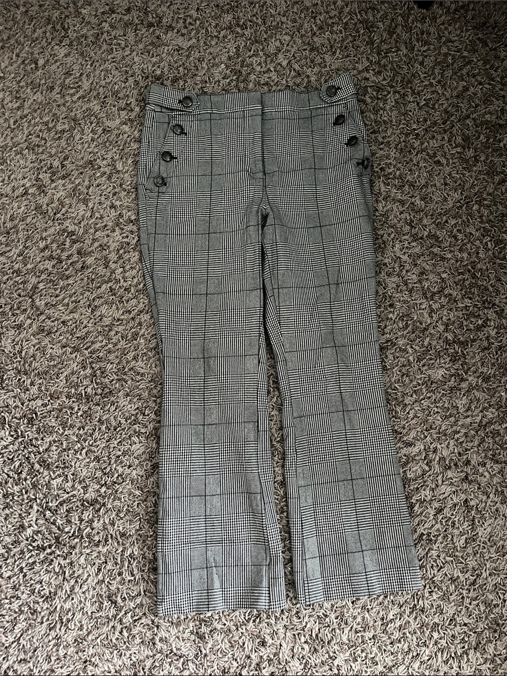 Plaid-Button Wide-Leg Pants - Black & White